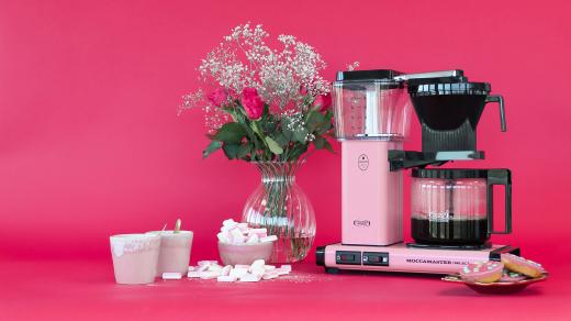 5 Regalos, Citas y Recetas Reconfortantes para San Valentín con un Toque de Romance Cafetero
